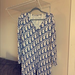 NAVY BLUE AND WHITE JUMPSUIT SIZE MEDIUM